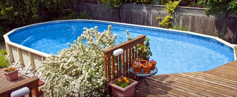 Come scegliere una piscina fuori terra in acciaio da giardino o da esterno