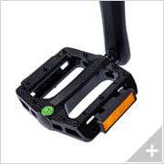 Bicicletta elettrica Mountain e-bike  CANYON 6.2: particolare pedale