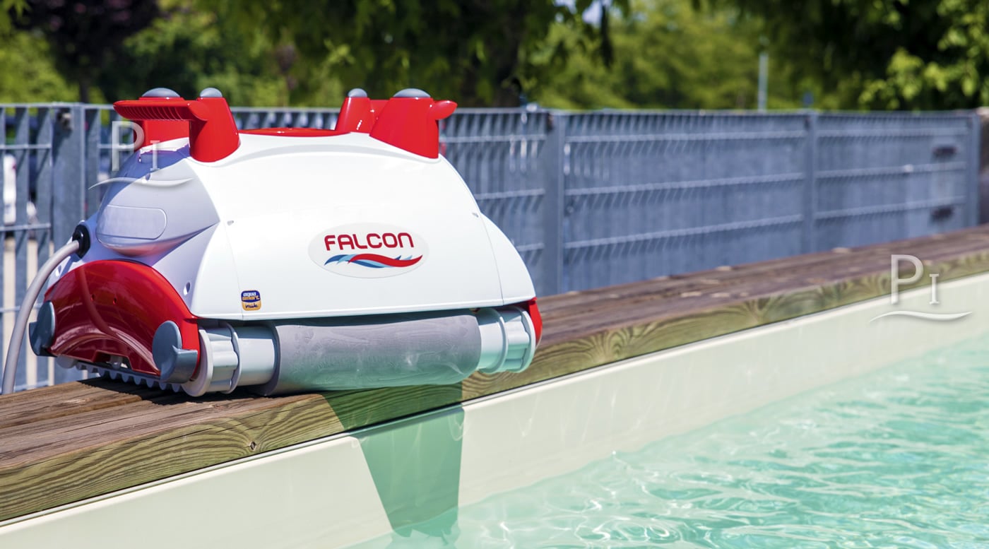 Robot automatique pour le fond de la piscine FALCON NEW K200