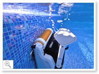 Robot automatico per fondo e pareti della piscina Dolphin Explorer - Foto 4