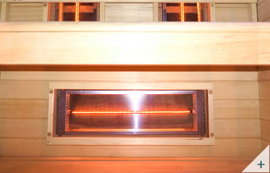 Sauna infrarossi Eva 120 - Foto degli interni: foto dal basso pannello infrarossi polpacci